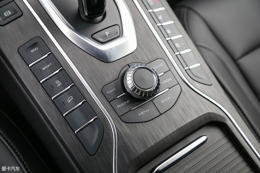 實拍WEY VV5 1.5T兩驅(qū)智先鋒版