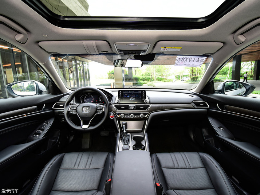 日系三強(qiáng)：雅閣內(nèi)飾