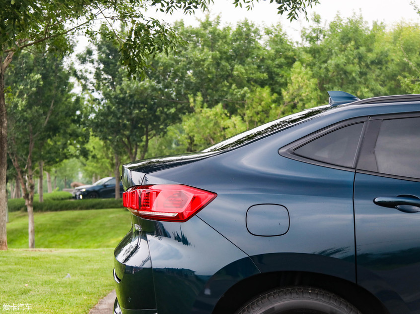 實(shí)拍WEY VV7 GT 專屬于溜背的翹臀誘惑