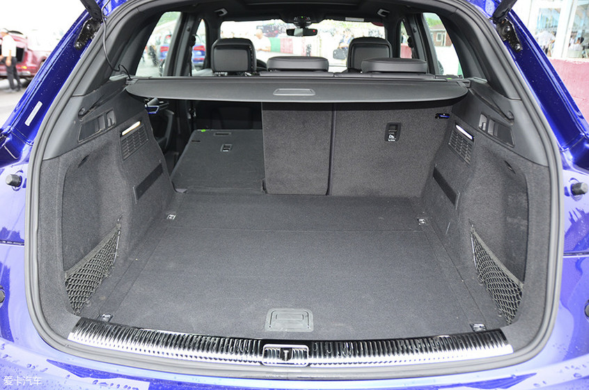 沃爾沃XC60對比奧迪Q5L 中型SUV誰更強