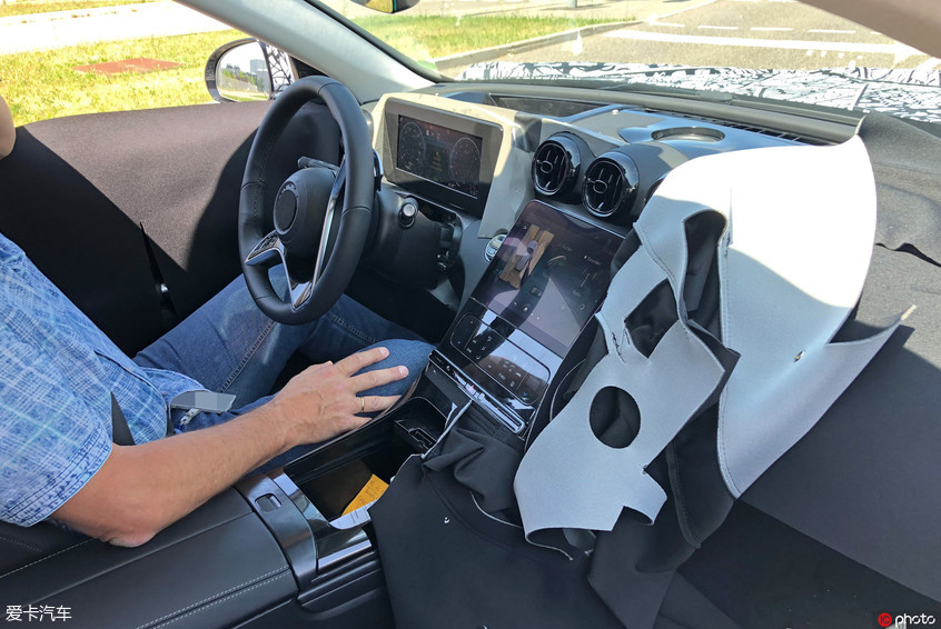 奔驰全新C级假想图曝光有望2021年亮相