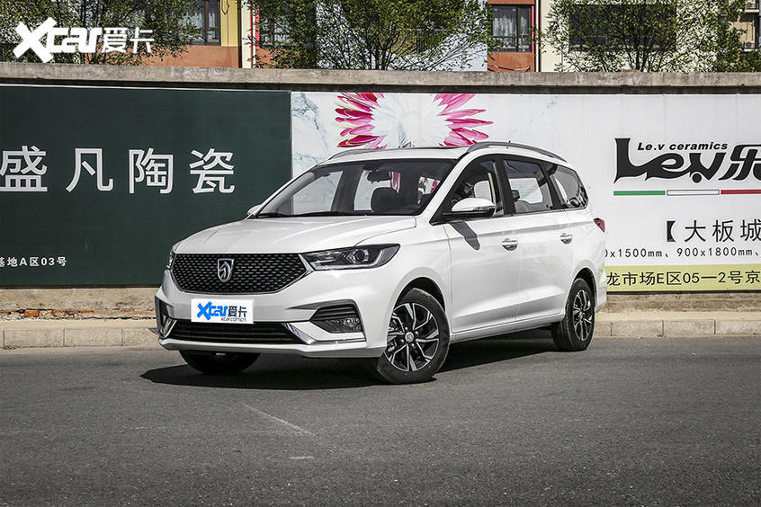 愛卡實拍寶駿360 CVT版 載人拉貨兩不誤