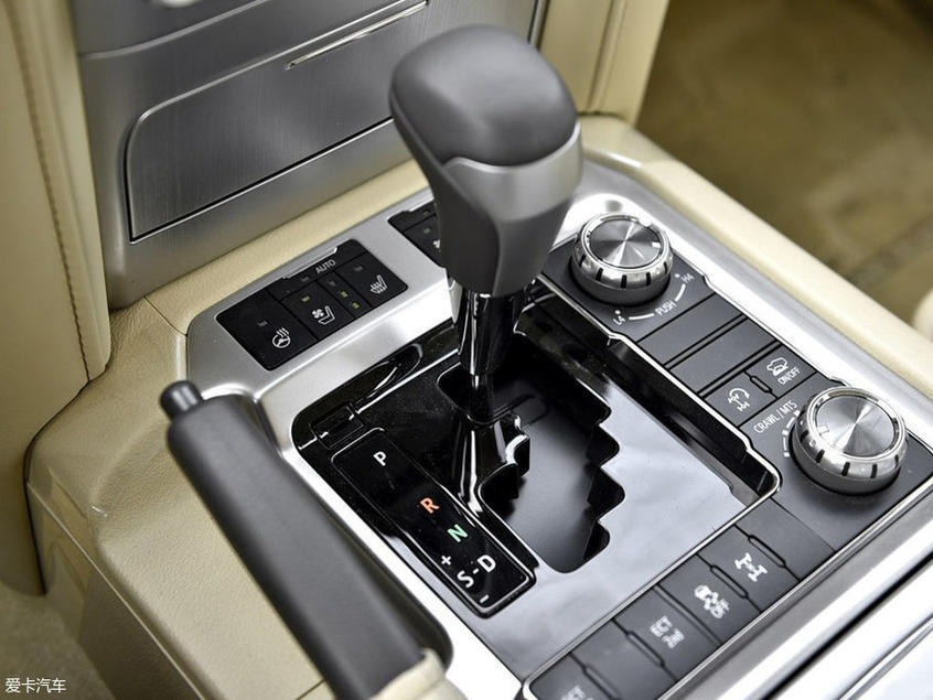 “吃雞”別開瑪莎拉蒂 四款硬核SUV推薦