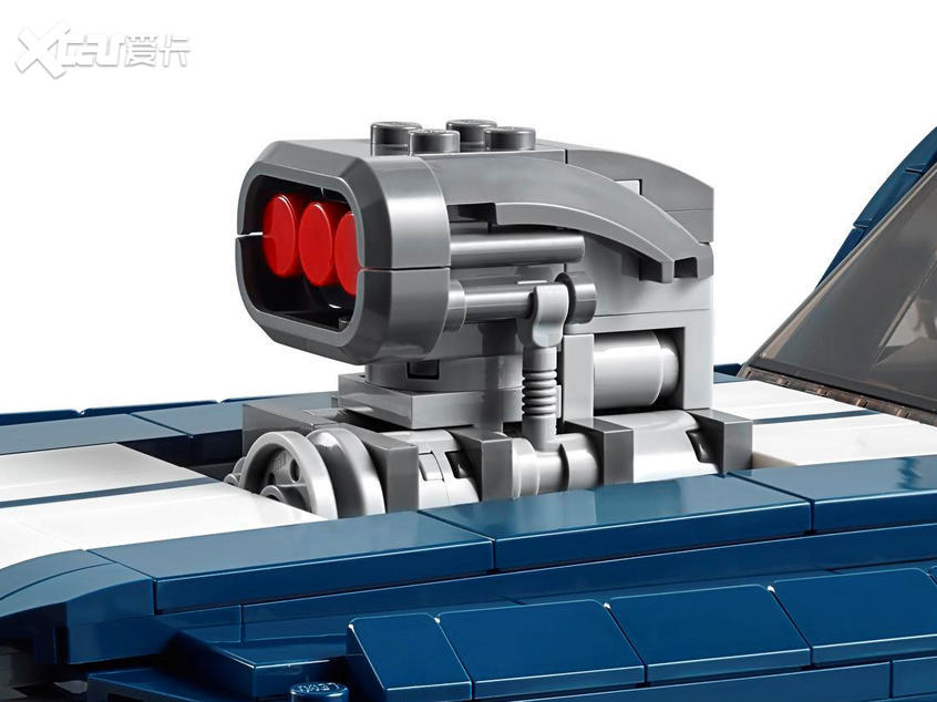 阿斯頓·馬丁DB5/福特Mustang