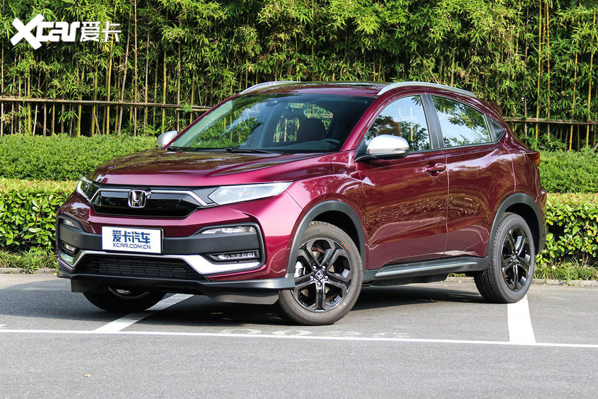 選轎車還是選SUV