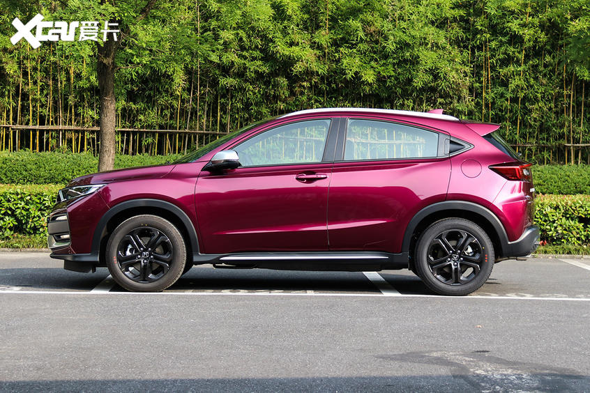 選轎車還是選SUV