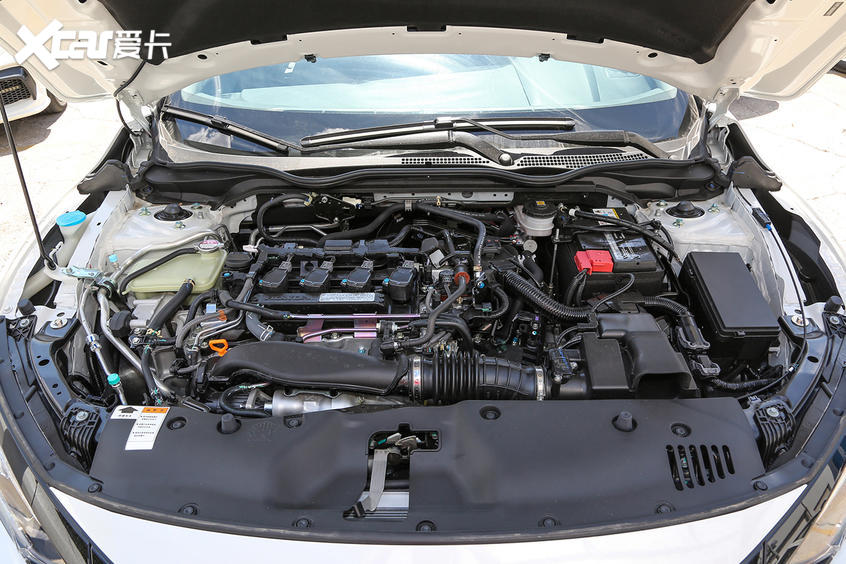 選轎車還是選SUV