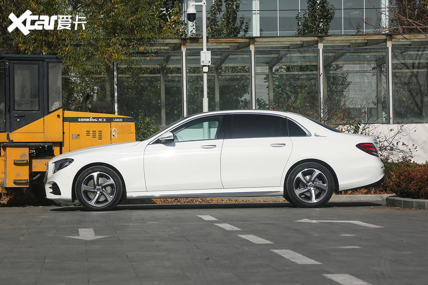 選轎車還是選SUV