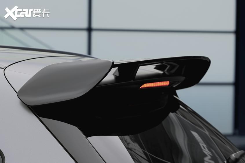 GLA45 S AMG官圖解析：外觀依舊炸裂