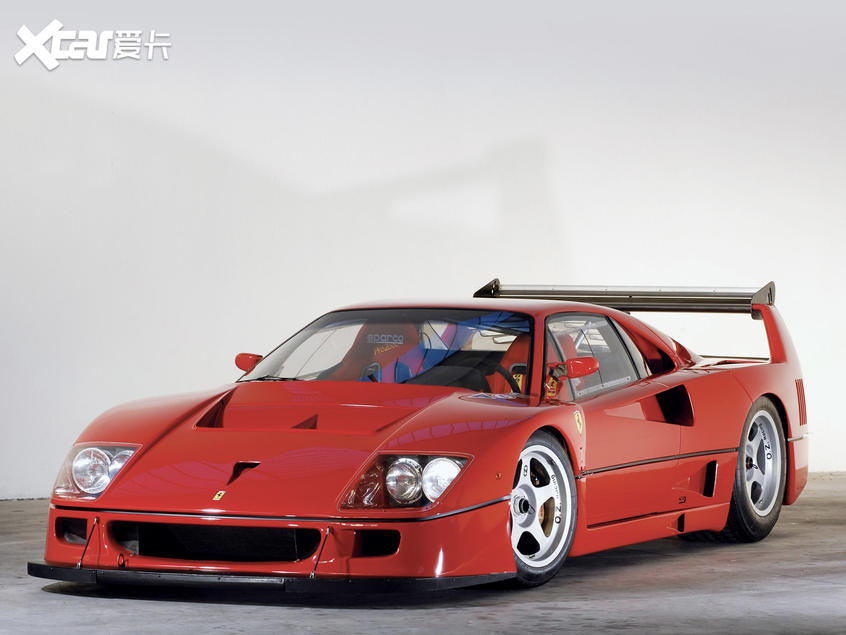 法拉利F40 Competizione/迈凯轮塞纳