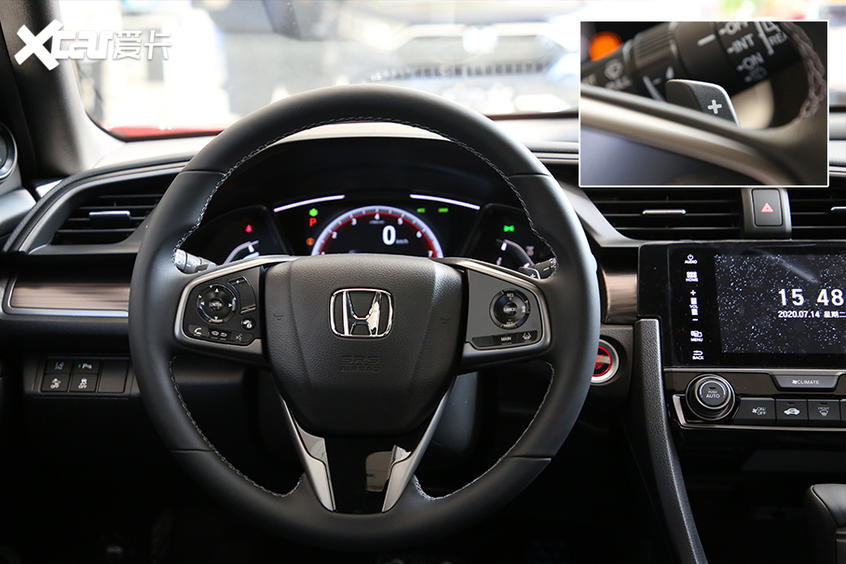 實拍思域兩廂版：內飾延續三廂版設計