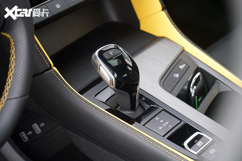 名爵2020款名爵6