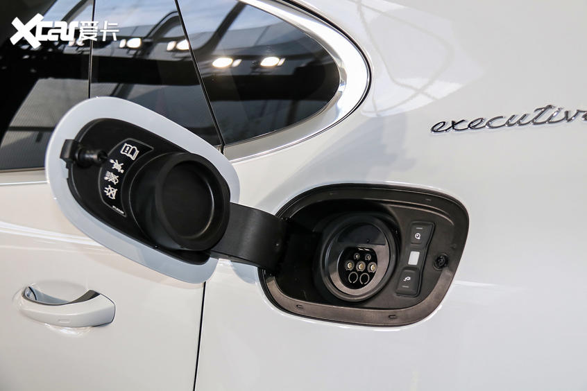 新款保時(shí)捷Panamera靜態(tài)解析