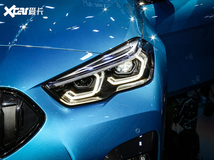 實拍BMW 2系四門轎跑車