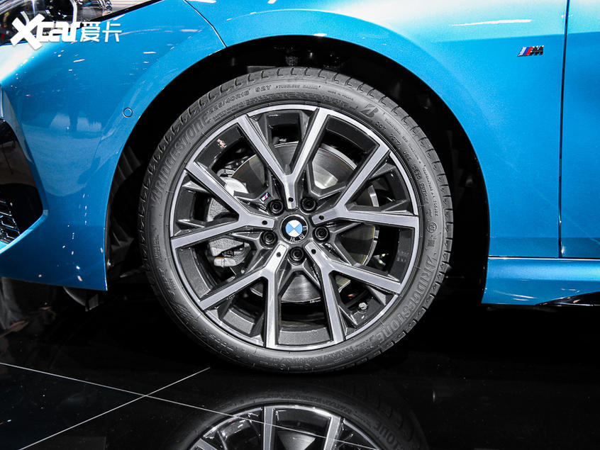 實拍BMW 2系四門轎跑車