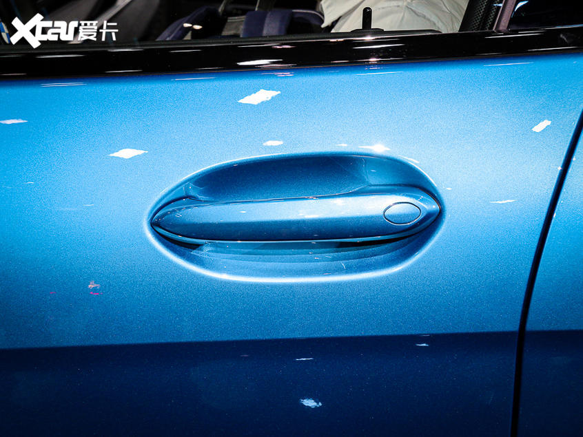 實拍BMW 2系四門轎跑車