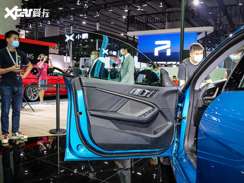 實拍BMW 2系四門轎跑車