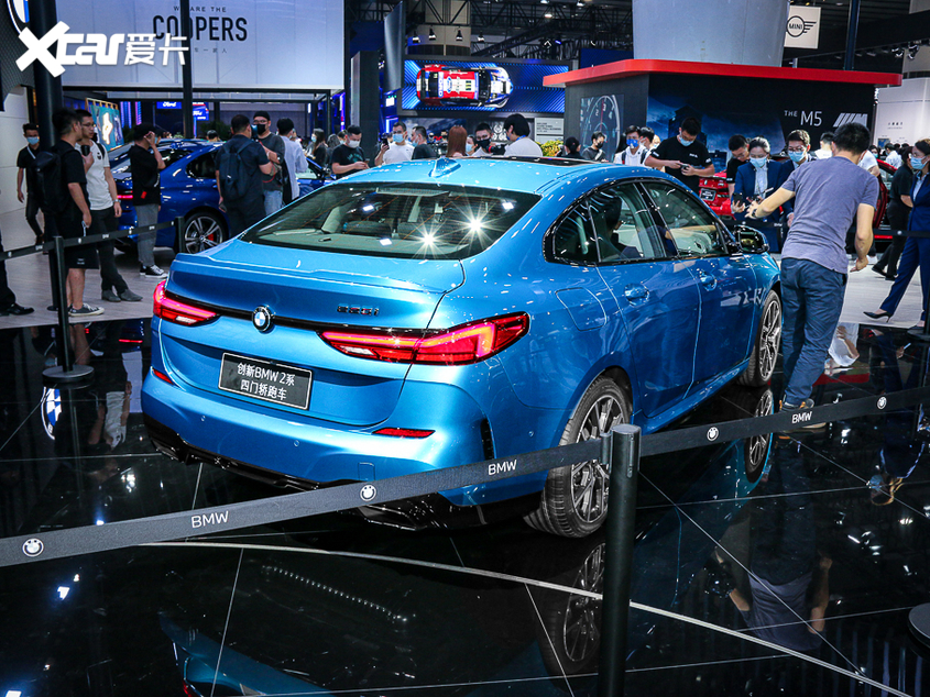 實拍BMW 2系四門轎跑車