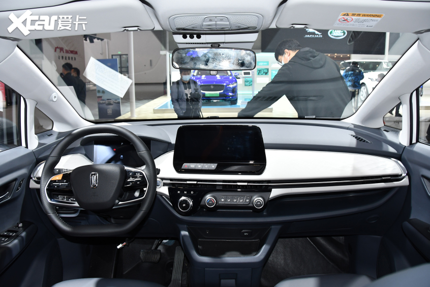 一汽奔騰2021款奔騰E05