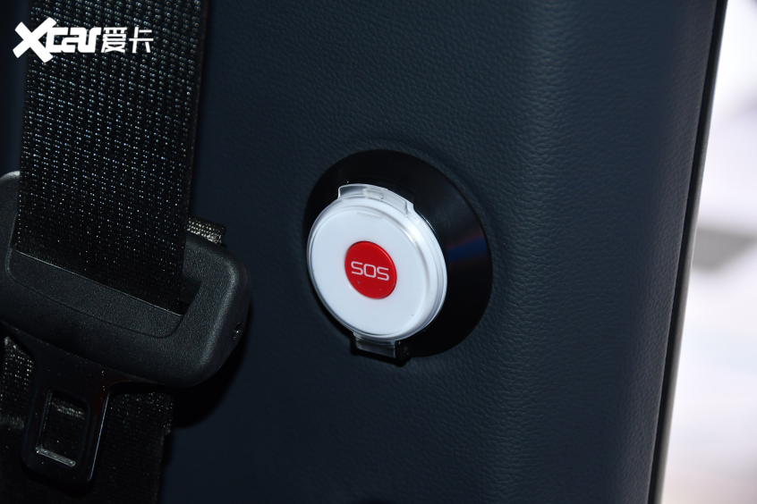 一汽奔騰2021款奔騰E05