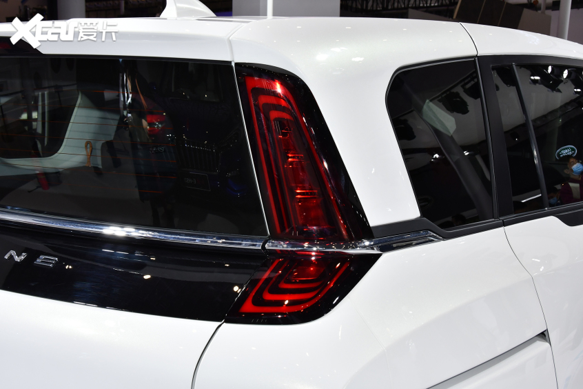 一汽奔騰2021款奔騰E05