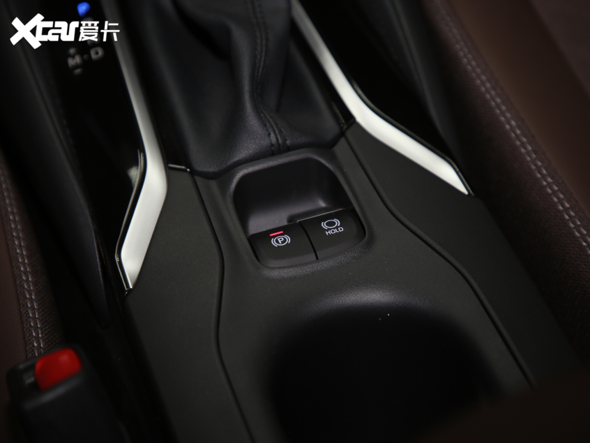 一汽豐田2021款傲瀾