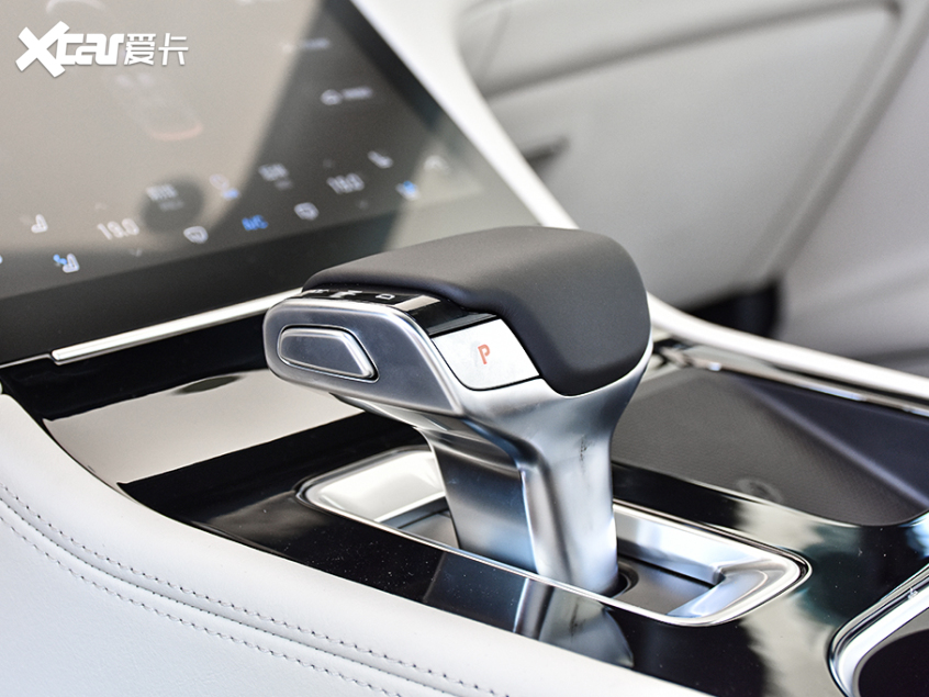 實拍體驗新款理想ONE