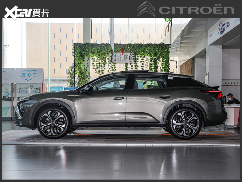 東風(fēng)雪鐵龍2021款凡爾賽C5X