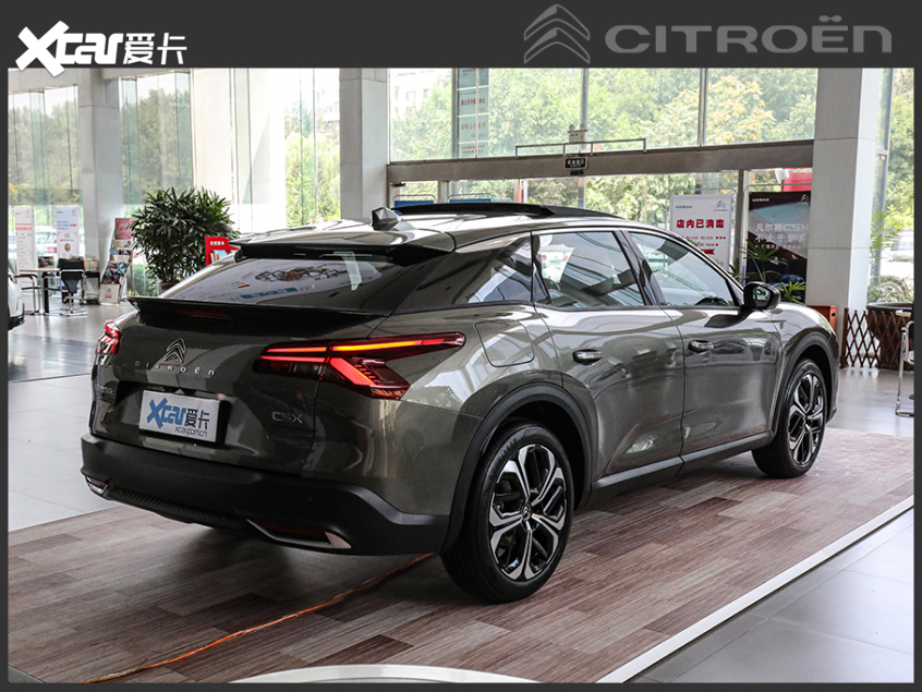 東風(fēng)雪鐵龍2021款凡爾賽C5X