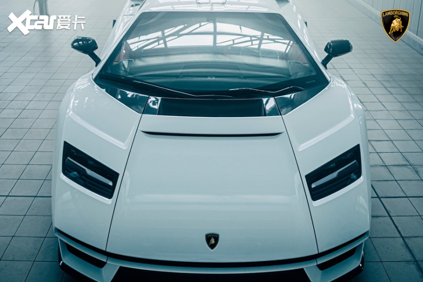 蘭博基尼 Countach LPI 800-4