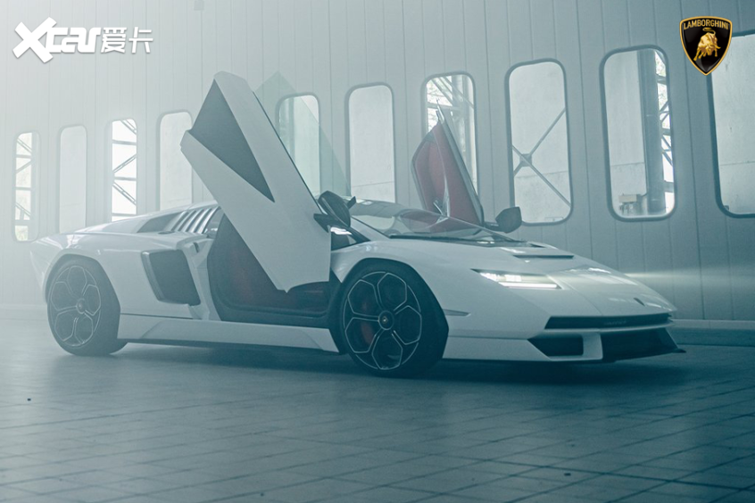 蘭博基尼 Countach LPI 800-4