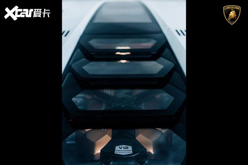 蘭博基尼 Countach LPI 800-4