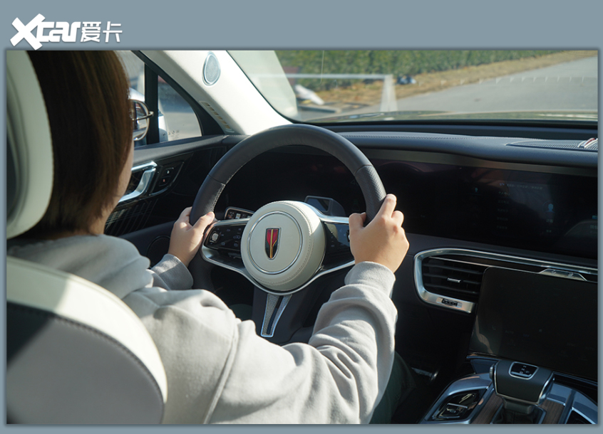 红旗E-HS9