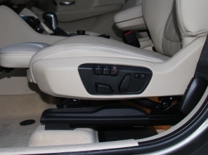 實拍寶馬2系運動旅行車