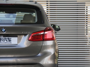 寶馬2系運動旅行車