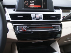 寶馬2系運動旅行車