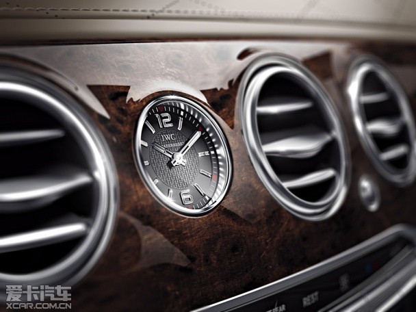 梅賽德斯-邁巴赫S級亮點解析