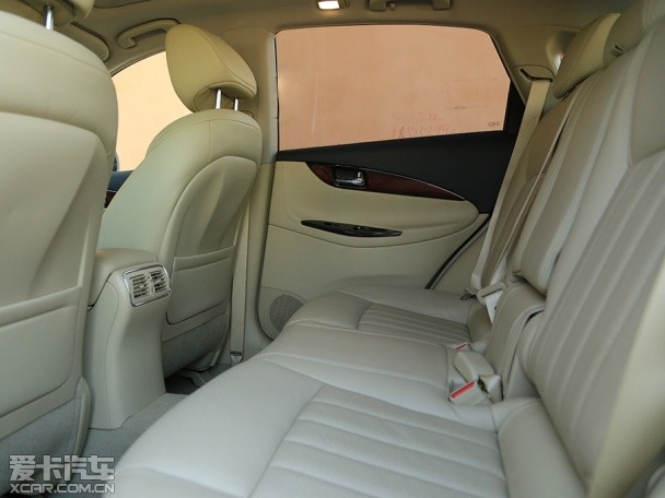 東風英菲尼迪2015款英菲尼迪QX50