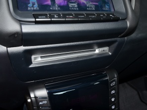 實(shí)拍全新納5