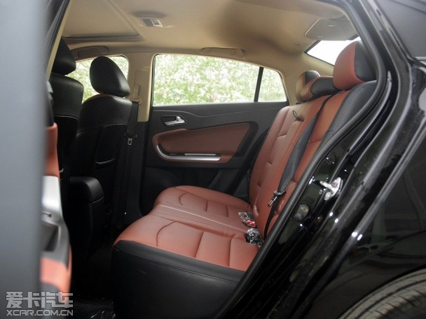 海馬汽車2015款福美來M5