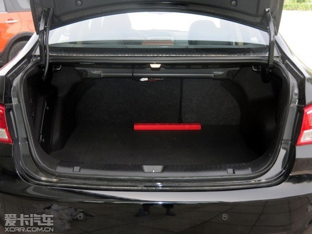 海馬汽車2015款福美來M5