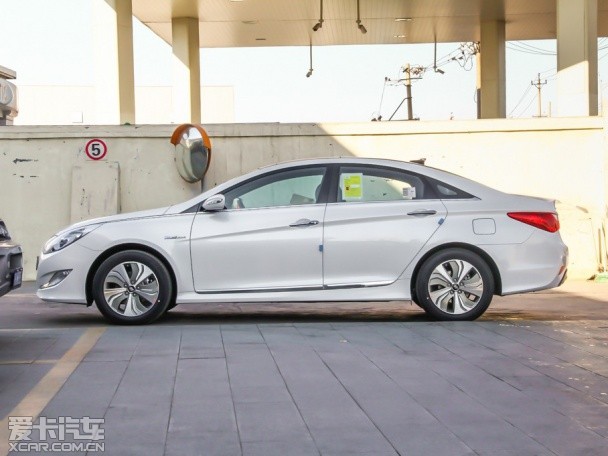 2014款現代Sonata混合動力
