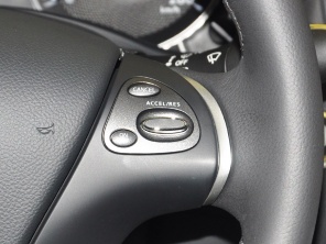 實(shí)拍新英菲尼迪Q70L