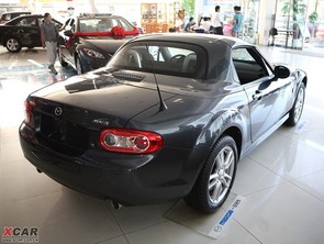 三款硬頂敞篷車