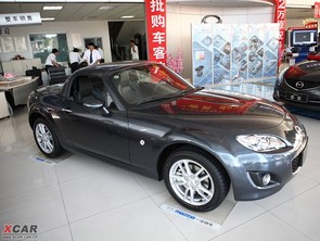 三款硬頂敞篷車