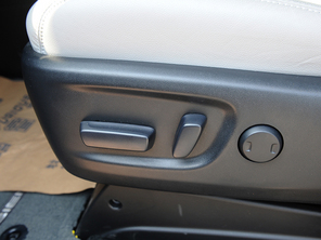 實拍新豐田Sienna