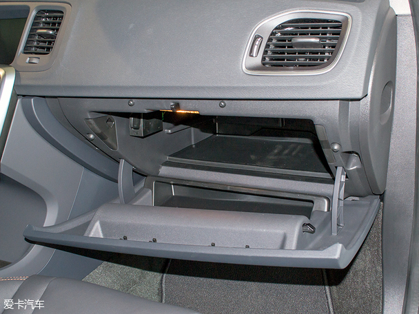 沃爾沃V60 CC實拍