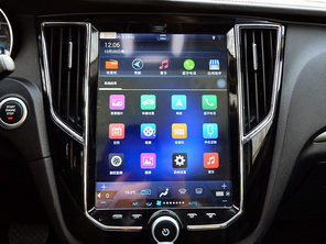 提升品質是關鍵 愛卡實拍眾泰SR7量產版