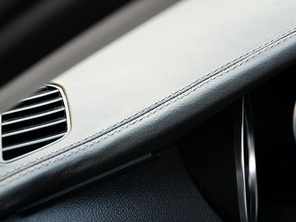 提升品質是關鍵 愛卡實拍眾泰SR7量產版