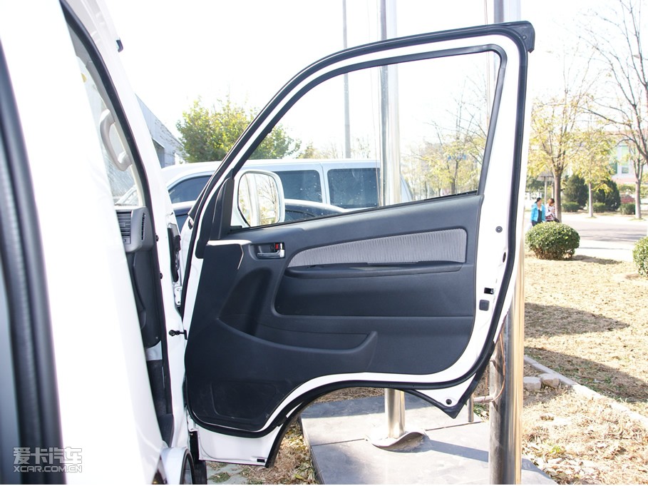 2011󺣪{ L 2.4L Ş IV